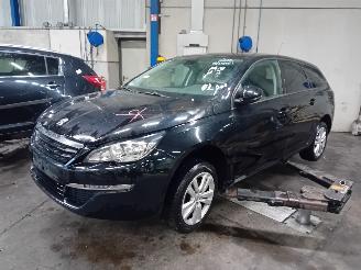 Vrakbiler auto Peugeot 308 308 SW (L4/L9/LC/LJ/LR) Combi 5-drs 1.6 BlueHDi 120 (DV6FC(BHZ)) [88kW=
]  (03-2014/12-2021) 2015/9