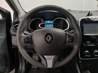 Renault Clio Clio IV (5R) Hatchback 5-drs 0.9 Energy TCE 90 12V (H4B-408(H4B-B4)) [=
66kW]  (11-2012/08-2021) picture 20