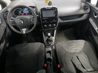 Renault Clio Clio IV (5R) Hatchback 5-drs 0.9 Energy TCE 90 12V (H4B-408(H4B-B4)) [=
66kW]  (11-2012/08-2021) picture 11