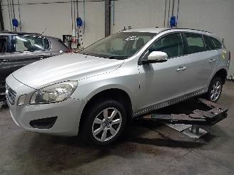 Vrakbiler auto Volvo V-60 V60 I (FW/GW) Combi 1.6 DRIVe (D4162T) [84kW]  (02-2011/12-2015) 2012