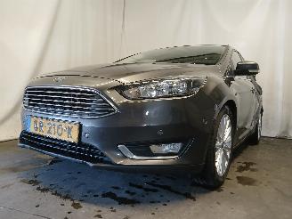 Damaged car Ford Focus Focus 3 Wagon Combi 1.0 Ti-VCT EcoBoost 12V 125 (M1DD) [92kW]  (02-201=
2/05-2018) 2015/7