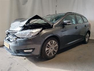 Ford Focus Focus 3 Wagon Combi 1.0 Ti-VCT EcoBoost 12V 125 (M1DD) [92kW]  (02-201=
2/05-2018) picture 3
