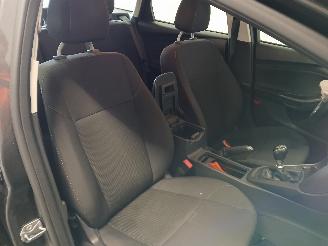 Ford Focus Focus 3 Wagon Combi 1.0 Ti-VCT EcoBoost 12V 125 (M1DD) [92kW]  (02-201=
2/05-2018) picture 9