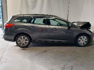 Ford Focus Focus 3 Wagon Combi 1.0 Ti-VCT EcoBoost 12V 125 (M1DD) [92kW]  (02-201=
2/05-2018) picture 7