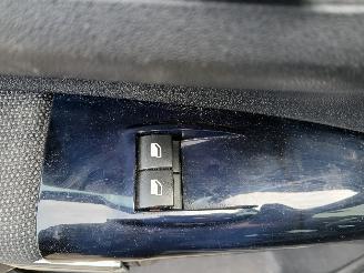 Citroën C4 C4 Cactus (0B/0P) Hatchback 5-drs 1.2 PureTech 82 12V (EB2F(HMZ)) [60k=
W]  (09-2014/...) picture 12