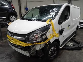Vrakbiler auto Opel Vivaro Vivaro Van 1.6 CDTI 90 (R9M-408(R9M-A4)) [66kW]  (06-2014/12-2019) 2016/10
