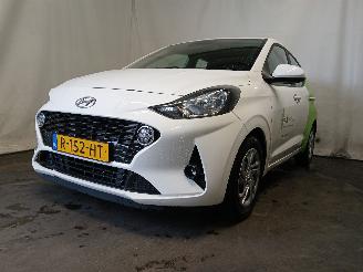 damaged passenger cars Hyundai I-10 i10 Hatchback 1.0 12V (G3LA) [49kW]  (09-2019/...) 2022/9
