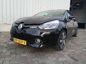 skadebil auto Renault Clio Clio IV (5R) Hatchback 5-drs 1.5 Energy dCi 90 FAP (K9K-628(K9K-E6)) [=
66kW]  (11-2012/08-2021) 2015/12