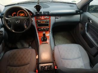 Mercedes C-klasse C (W203) Sedan 1.8 C-180K 16V (M271.946) [105kW]  (05-2002/02-2007) picture 11