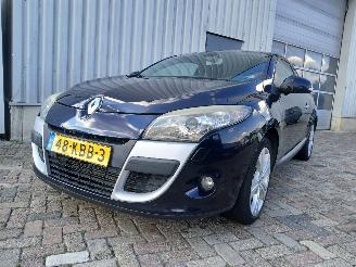 Schadeauto Renault Mégane Megane III Coupe (DZ) Hatchback 3-drs 1.4 16V TCe 130 (H4J-700(H4J-A7)=
) [96kW]  (04-2009/02-2016) 2009/10