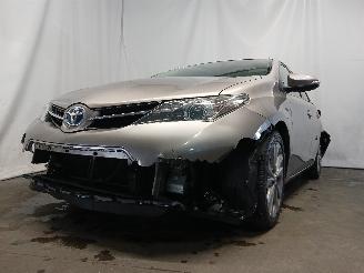 Voiture accidenté Toyota Auris Auris Touring Sports (E18) Combi 1.8 16V Hybrid (2ZRFXE) [100kW]  (07-=
2013/12-2018) 2013/10