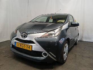Coche accidentado Toyota Aygo Aygo (B40) Hatchback 1.0 12V VVT-i (1KR-FE) [51kW]  (05-2014/06-2018) 2014/8