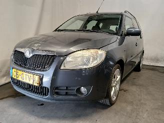 Uttjänta bilar auto Skoda Roomster Roomster (5J) MPV 1.4 16V (CGGB) [63kW]  (09-2006/05-2015) 2008/3