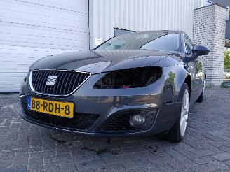 krockskadad bil auto Seat Exeo Exeo ST (3R5) Combi 2.0 TDI 16V (CAGA) [105kW]  (05-2009/05-2013) 2011/5