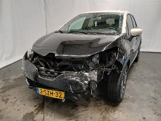 Damaged car Renault Captur Captur (2R) SUV 0.9 Energy TCE 12V (H4B-400(H4B-A4)) [66kW]  (06-2013/=
=2E..) 2014/1
