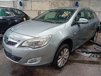 Uttjänta bilar auto Opel Astra Astra J Sports Tourer (PD8/PE8/PF8) Combi 1.4 Turbo 16V (A14NET(Euro 5=
)) [103kW]  (10-2010/10-2015) 2011/0