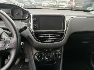 Peugeot 208 208 I (CA/CC/CK/CL) Hatchback 1.2 Vti 12V PureTech 82 (EB2F(HMZ)) [60k=
W]  (03-2012/12-2019) picture 18