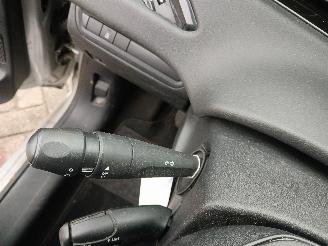 Peugeot 208 208 I (CA/CC/CK/CL) Hatchback 1.2 Vti 12V PureTech 82 (EB2F(HMZ)) [60k=
W]  (03-2012/12-2019) picture 15