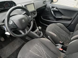 Peugeot 208 208 I (CA/CC/CK/CL) Hatchback 1.2 Vti 12V PureTech 82 (EB2F(HMZ)) [60k=
W]  (03-2012/12-2019) picture 12