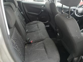 Peugeot 208 208 I (CA/CC/CK/CL) Hatchback 1.2 Vti 12V PureTech 82 (EB2F(HMZ)) [60k=
W]  (03-2012/12-2019) picture 9