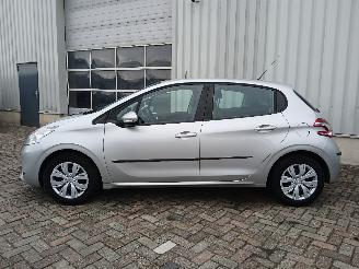 Peugeot 208 208 I (CA/CC/CK/CL) Hatchback 1.2 Vti 12V PureTech 82 (EB2F(HMZ)) [60k=
W]  (03-2012/12-2019) picture 4