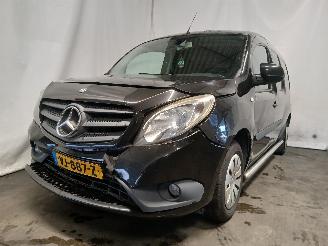 Vaurioauto  passenger cars Mercedes Citan Citan (415.6) Van 1.5 111 CDI (OM607.951(K9K)) [81kW]  (06-2013/08-202=
1) 2014/8