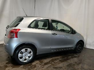 Toyota Yaris Yaris II (P9) Hatchback 1.0 12V VVT-i (1KR-FE) [51kW]  (08-2005/12-201=
1) picture 6
