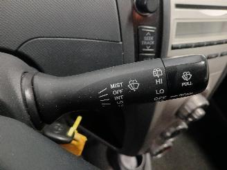 Toyota Yaris Yaris II (P9) Hatchback 1.0 12V VVT-i (1KR-FE) [51kW]  (08-2005/12-201=
1) picture 15