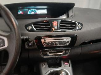 Renault Scenic Scénic III (JZ) MPV 1.4 16V TCe 130 (H4J-700(H4J-A7)) [96kW]  (02-20=
09/09-2016) picture 17