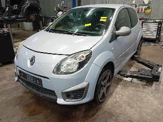 Vrakbiler auto Renault Twingo Twingo II (CN) Hatchback 3-drs 1.6 16V RS (K4M-854(K4M-N8)) [98kW]  (0=
5-2008/09-2014) 2009/12