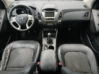 Hyundai Ix35 iX35 (LM) SUV 1.6 GDI 16V (G4FD(Euro 4)) [99kW]  (11-2010/09-2015) picture 10
