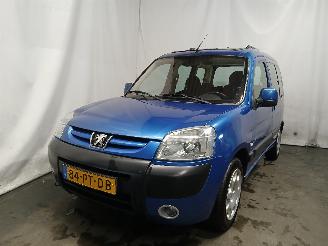 skadebil auto Peugeot Partner Partner Combispace MPV 1.6 16V (TU5JP4(NFU)) [80kW]  (07-2001/03-2008)= 2004/11