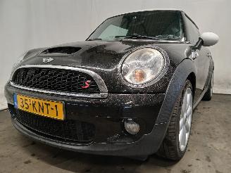 Coche accidentado Mini Mini Mini (R56) Hatchback 1.6 16V Cooper S (N14-B16A) [128kW]  (10-2006/02-=
2010) 2010/1