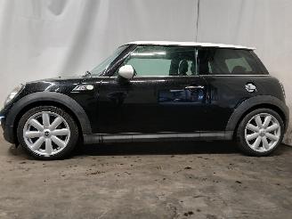 Mini Mini Mini (R56) Hatchback 1.6 16V Cooper S (N14-B16A) [128kW]  (10-2006/02-=
2010) picture 4