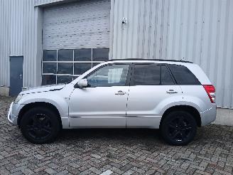 Suzuki Grand-vitara Grand Vitara II (JT) SUV 2.0 16V (J20A) [103kW]  (10-2005/02-2015) picture 3