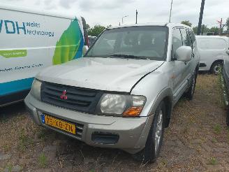Schadeauto Mitsubishi Pajero Pajero Hardtop (V6/7) Terreinwagen 3.2 DI-D 16V (4M41) [118kW]  (04-20=
00/12-2006) 2003/1