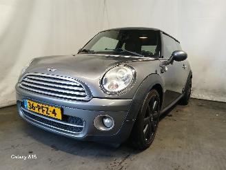 krockskadad bil auto Mini Mini Mini (R56) Hatchback 1.6 16V Cooper (N12-B16A) [88kW]  (10-2006/02-201=
2) 2009/5