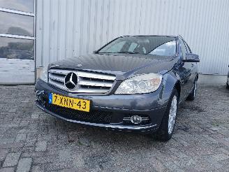 skadebil auto Mercedes C-klasse C Estate (S204) Combi 2.2 C-200 CDI 16V BlueEFFICIENCY (OM651.913) [10=
0kW]  (04-2010/...) 2010/5