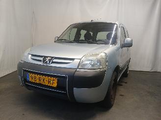 Schadeauto Peugeot Partner Partner Combispace MPV 1.6 16V (TU5JP4(NFU)) [80kW]  (07-2001/03-2008)= 2005/5