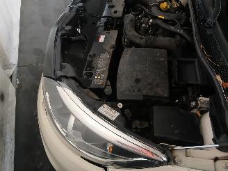 Renault Captur Captur (2R) SUV 0.9 Energy TCE 12V (H4B-400(H4B-A4)) [66kW]  (06-2013/=
=2E..) picture 28