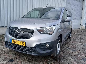 Schadeauto Opel Combo Combo Cargo Van 1.5 CDTI 130 (D15DTH(DV5RC)) [96kW]  (08-2018/...) 2020/12