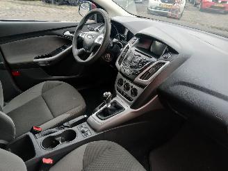 Ford Focus Focus 3 Wagon Combi 1.0 Ti-VCT EcoBoost 12V 125 (M1DA(Euro 5)) [92kW] =
 (02-2012/05-2018) picture 8