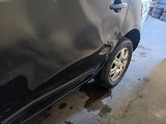 Kia Carens Carens III (FG) MPV 2.0i CVVT 16V (G4KA) [106kW]  (09-2006/06-2013) picture 22