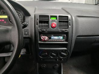 Hyundai Getz Getz Hatchback 1.1i 12V (G4HG) [49kW]  (09-2005/06-2009) picture 17