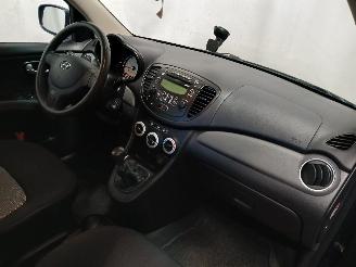 Hyundai I-10 i10 (F5) Hatchback 1.1i 12V (G4HG) [49kW]  (01-2008/12-2013) picture 7