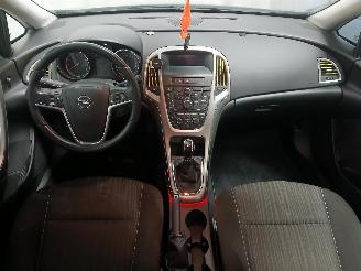 Opel Astra Astra J (PC6/PD6/PE6/PF6) Hatchback 5-drs 1.4 Turbo 16V (A14NET(Euro 5=
)) [103kW]  (12-2009/10-2015) picture 11