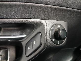 Volkswagen Polo Polo V (6R) Hatchback 1.2 TDI 12V BlueMotion (CFWA(Euro 5)) [55kW]  (1=
0-2009/05-2014) picture 13