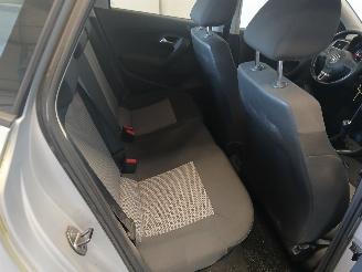 Volkswagen Polo Polo V (6R) Hatchback 1.2 TDI 12V BlueMotion (CFWA(Euro 5)) [55kW]  (1=
0-2009/05-2014) picture 10