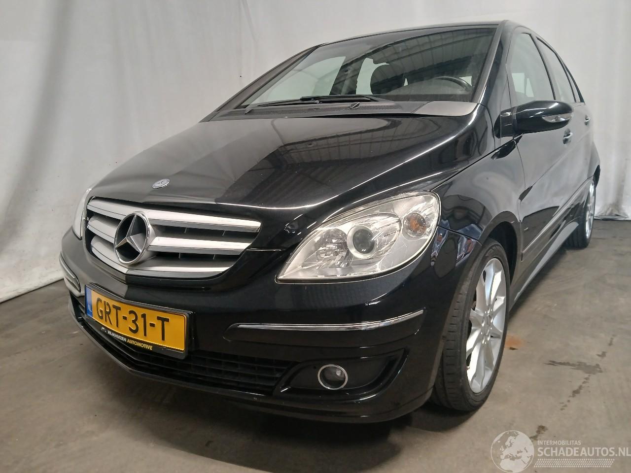 Mercedes B-klasse B (W245) Hatchback 1.7 B-170 16V (M266.940) [85kW]  (03-2005/11-2011)
