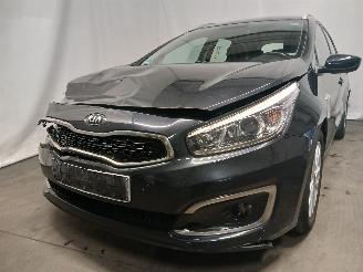 uszkodzony samochody osobowe Kia Cee d Cee'd Sportswagon (JDC5) Combi 1.6 GDI 16V (G4FD) [99kW]  (09-2012/12-=
2018) 2016/11
